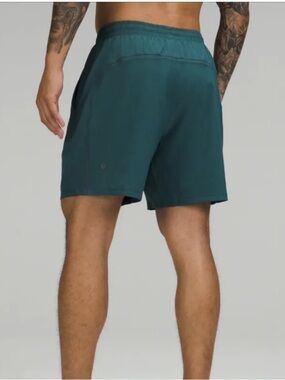 LULULEMON Pace Breaker Blue/Green Lined Athletic Shorts Size Sm with  7” Inseam